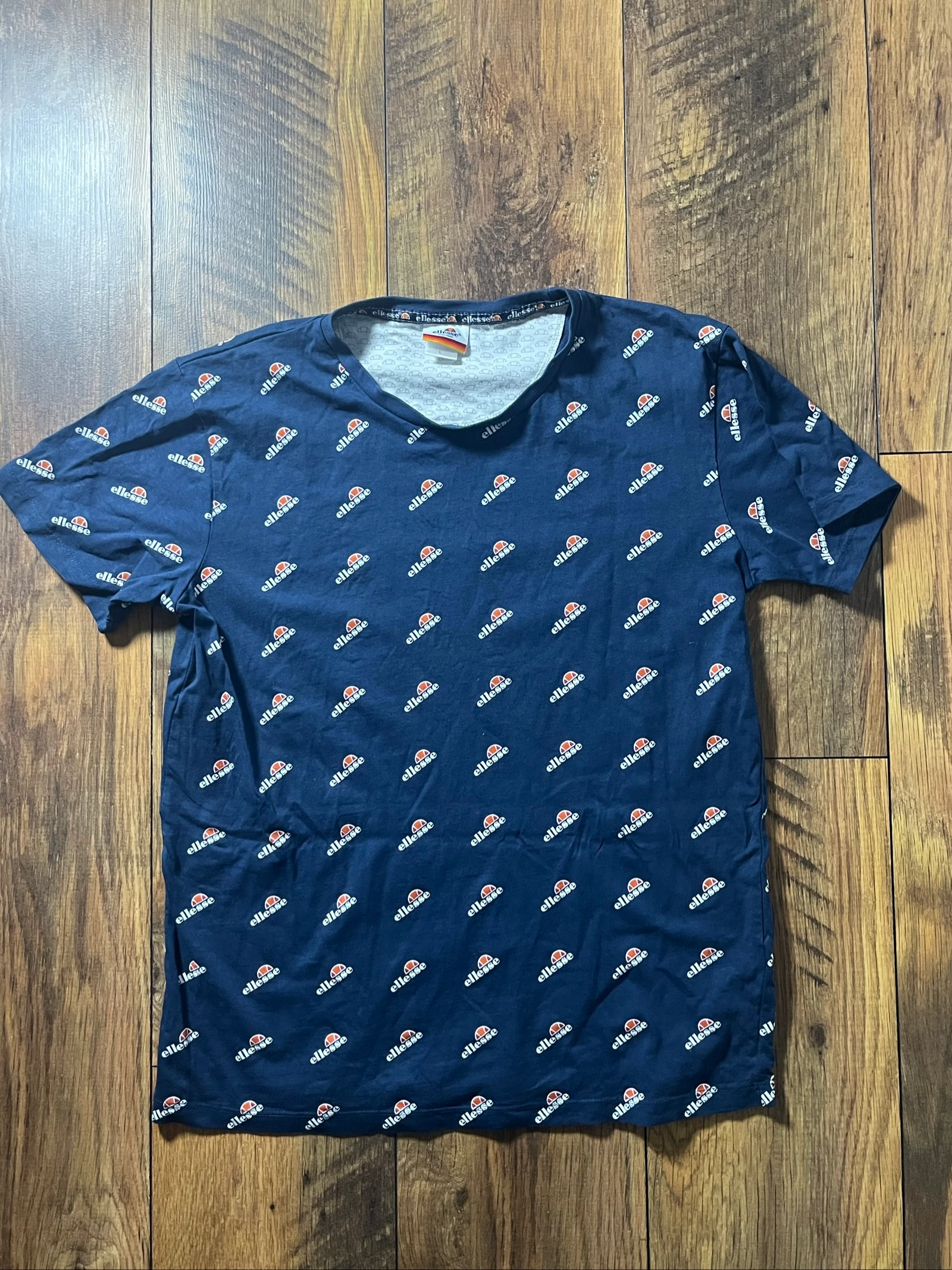 T-shirt All-Over Print Bleu Marine Streetwear Tendance - Ellesse - Taille L - très bon état